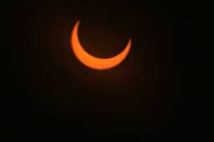El eclipse lunar anular ya pasa por sus últimas fases