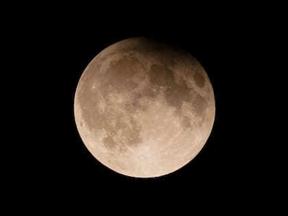 El eclipse lunar de marzo se podrá observar en todo Estados Unidos sin necesidad de objetos especiales para apreciarlo