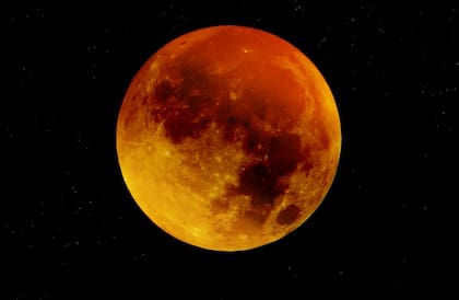 El eclipse total de Luna será visible desde todo el continente americano y en esta ocasión se tornará de color rojizo
