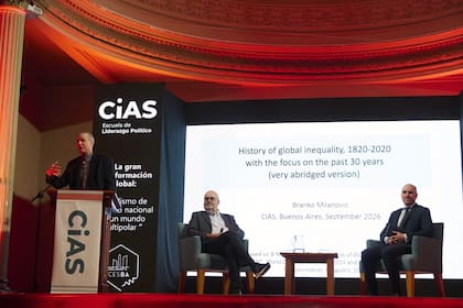 El economista Branko Milanović brindó una conferencia en el CIAS.