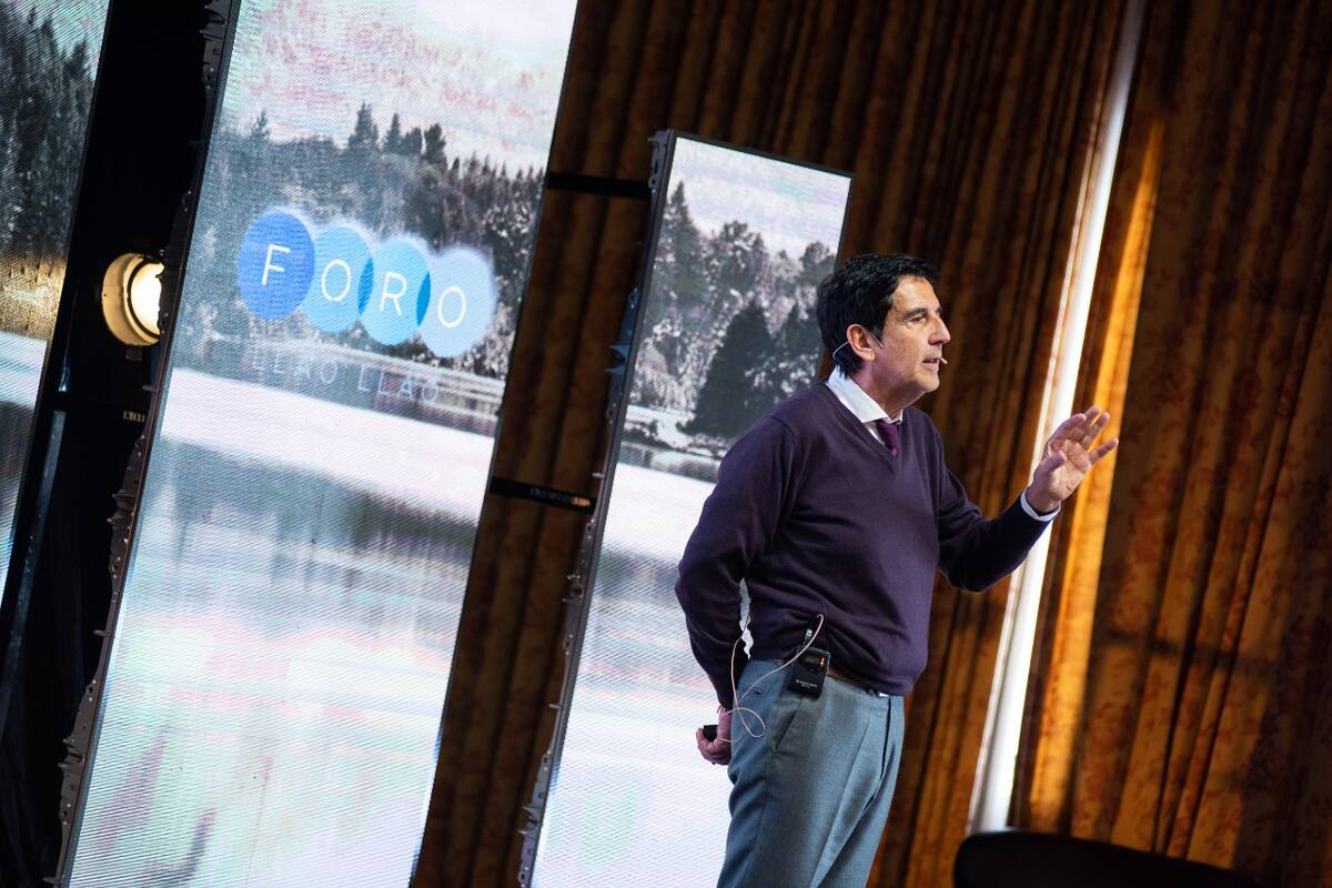 El economista Carlos Melconian dio una charla hoy en el Foro Llao Llao, que ese lleva a cabo en el icónico hotel de Bariloche