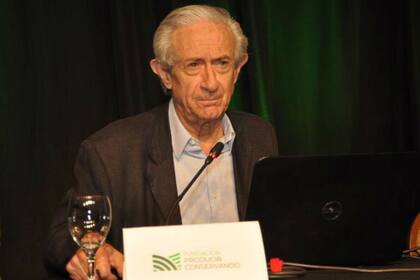 El economista Juan José Llach disertó sobre la demanda mundial de alimentos