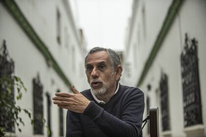 El economista Pedro Francke, uno de los "tecnócratas" que escucha Castillo
