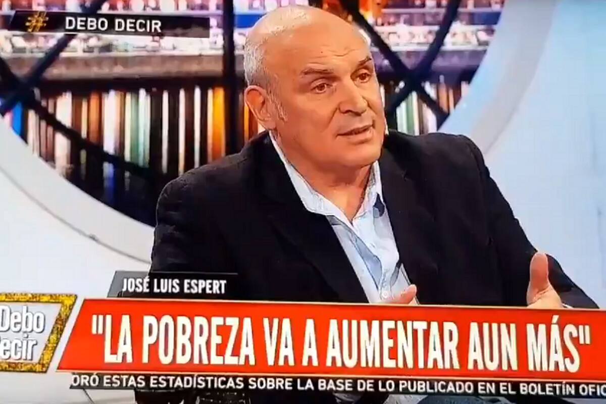 El economista propuso abrir la economía nacional al mundo, reducir los impuestos y realizar una reforma laboral