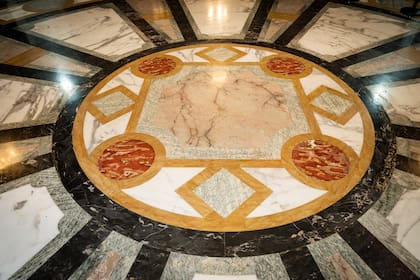 El edificio, actual embajada francesa