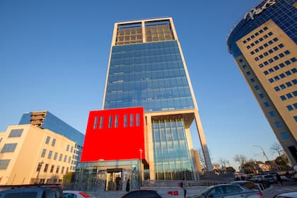 El edificio de Coca-Cola en Saavedra se inauguró hace un par de años para albergar a la gerencia local y regional de la multinacional