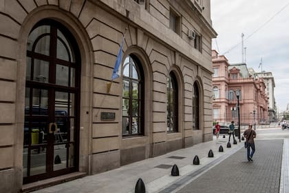 El edificio de la ex SIDE, en la calle 25 de Mayo