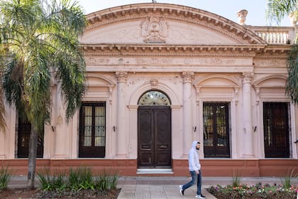 El edificio de la gobernación misionera.