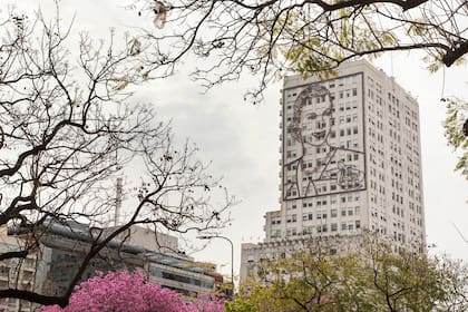 El edificio de Obras Públicas, un gigante que cumple 80 años