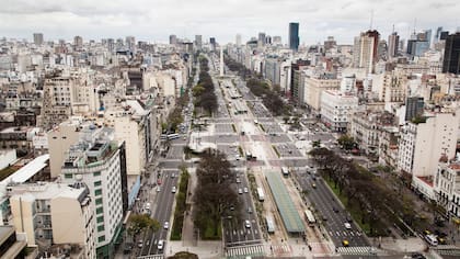 Una imponente vista de la ciudad desde el edificio