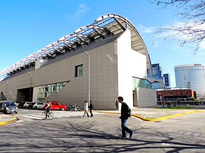 El edificio diseñado para ser museo por el arquitecto uruguayo Rafael Viñoly
