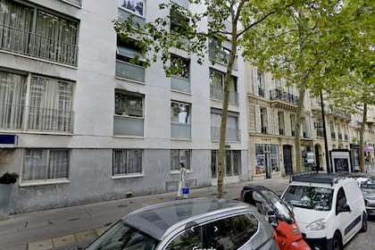 El edificio donde está el departamento de Carlos Corach en París