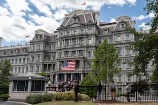 Jueza autoriza pruebas de pintura en el edificio Eisenhower; por ahora avanza plan de Trump