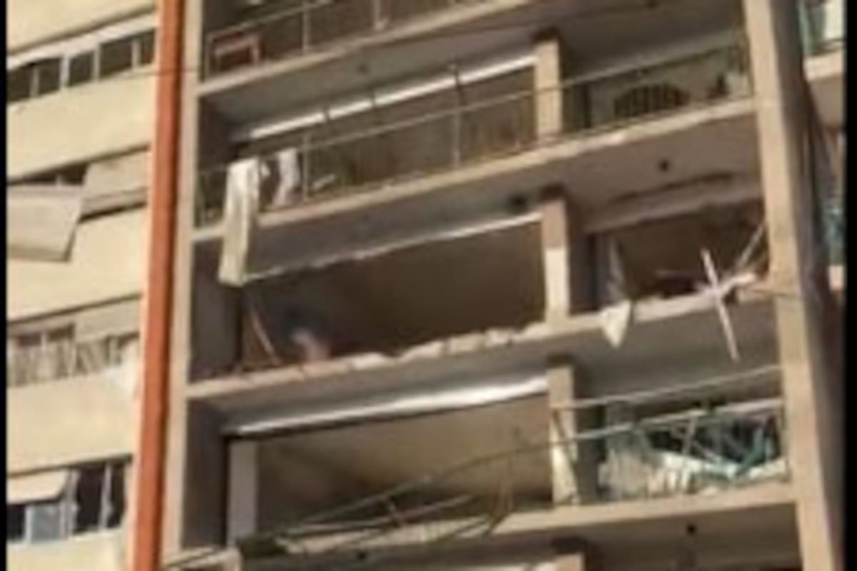 El edificio está ubicado sobre la calle Leyenda Patria e Hidalgos