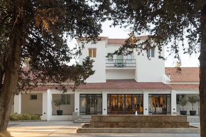 El edificio se construyó sobre la base del antiguo hotel provincial de la década del ‘50 que funcionó hasta hace poco.