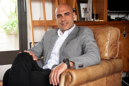 El ejecutivo de la desarrolladora que tiene cuatro proyectos corporativos asegura que la estrategia es instalarse en los barrios