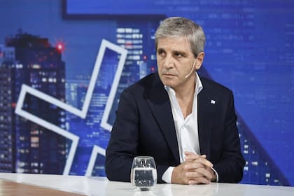 El Ejecutivo reconoce atrasos, pero descarta resignar el equilibrio fiscal