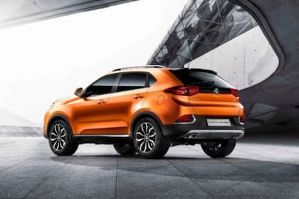 El ejemplar de esta compañía automotriz británica de capitales chinos, es el más pequeño de la colección del protagonista de Sherlock.