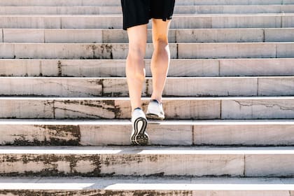 El ejercicio cotidiano que fortalece el corazón, según expertos