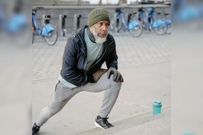 El ejercicio físico es fundamental para el bienestar del organismo después de los sesenta años (Foto Pexels)