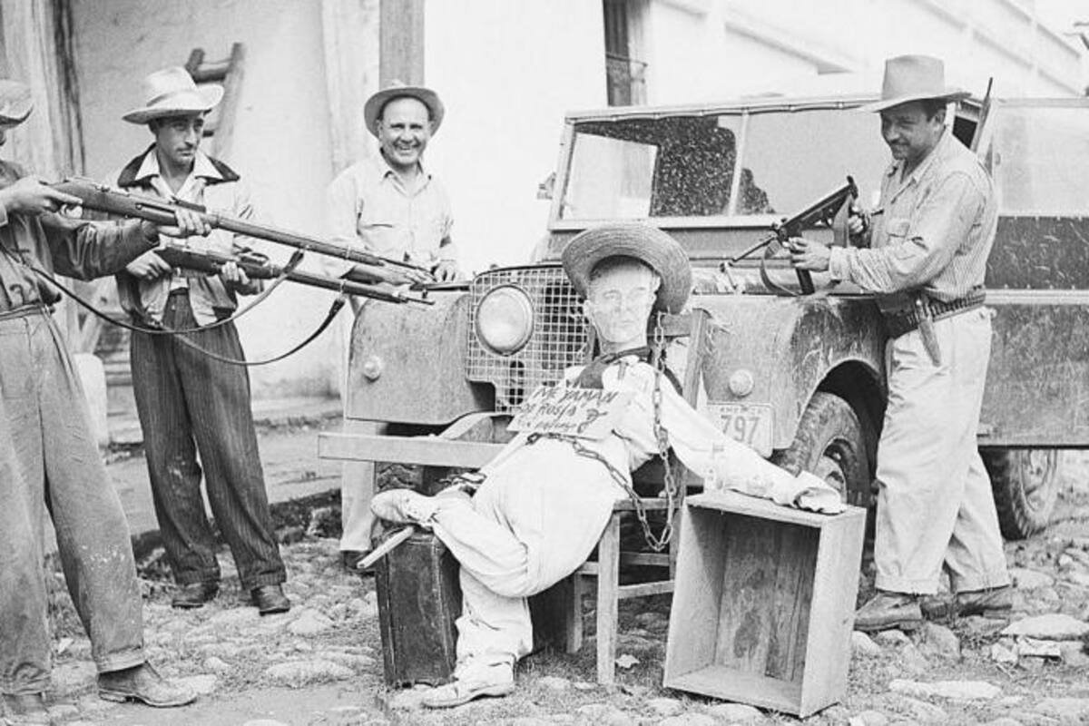El Ejército de Liberación de la CIA retrató al presidente guatemalteco Jacobo Arbenz como un títere soviético.