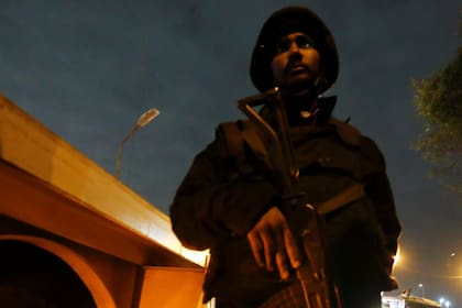 El ejército respondió a la bomba que mató a cuatro personas con una serie coordinada de redadas letales