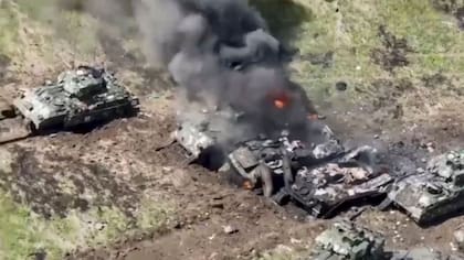 El ejército ruso afirma que varios tanques y vehículos blindados de transporte de tropas suministrados por Occidente a Ucrania han sido destruidos en intensos combates.