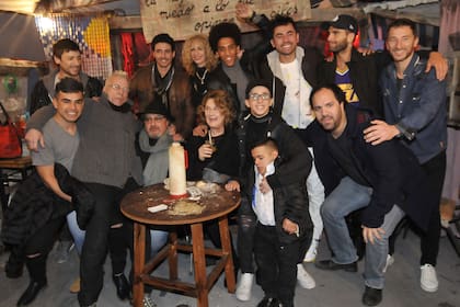 El elenco de El Marginal se reunió a celebrar el estreno del primer capítulo en Tecnópolis