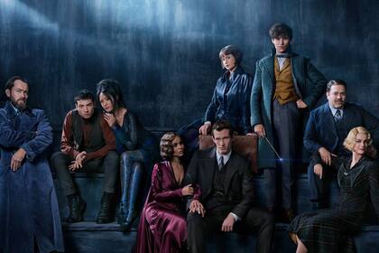 El elenco de la nueva película Animales fantásticos: los crímenes de Grindelwald que descubre un secreto que J. K. Rowling guardó por veinte años