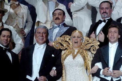 El elenco de "Víctor Victoria", en pleno