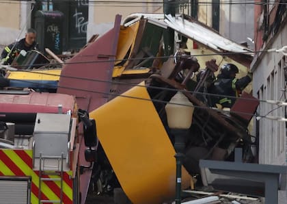 El elevador, destrozado