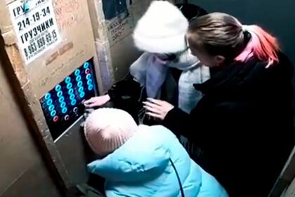 El elevador comenzó a funcionar mal luego de que un vecino lo sobrecargara con materiales de construcción