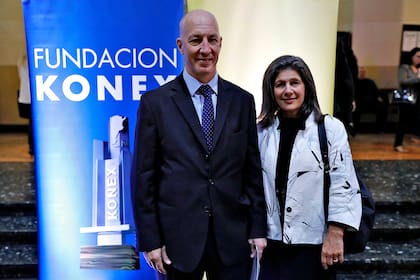 El embajador británico, Mark Kent, y su esposa Martine Delogne
