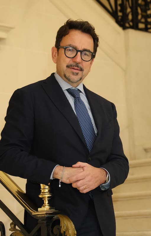 El embajador Fabrizio Lucentini en su residencia