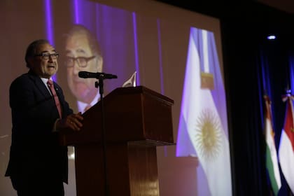 EL embajador Jorge Argüello participa de la presentación del documental en la UADE sobre el G20