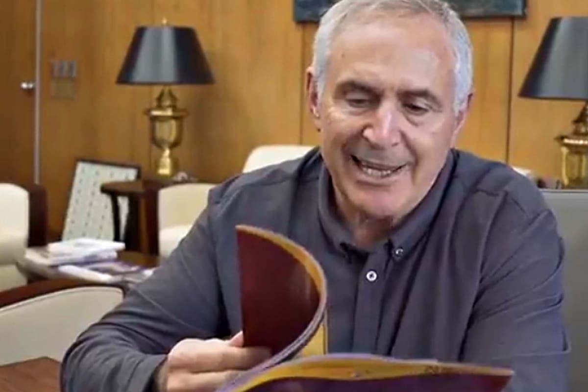 El embajador Marc Stanley