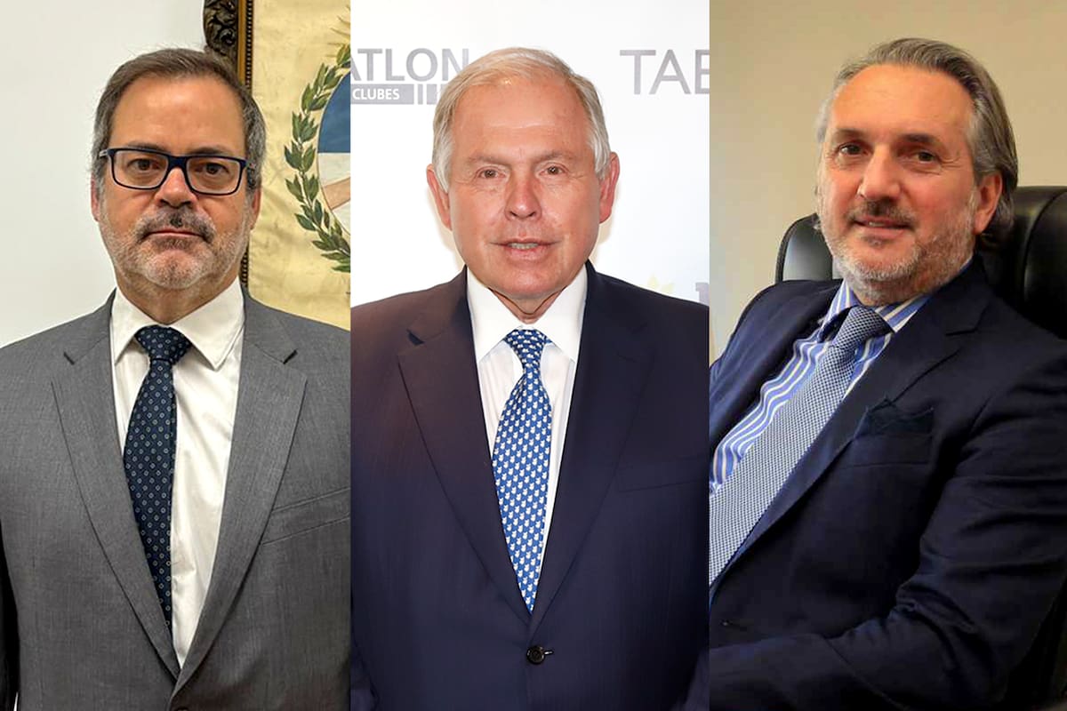El embajador saliente, Roberto Bosch; el canciller Gerardo Werthein y Alejandro Alonso Sainz, embajador frustrado