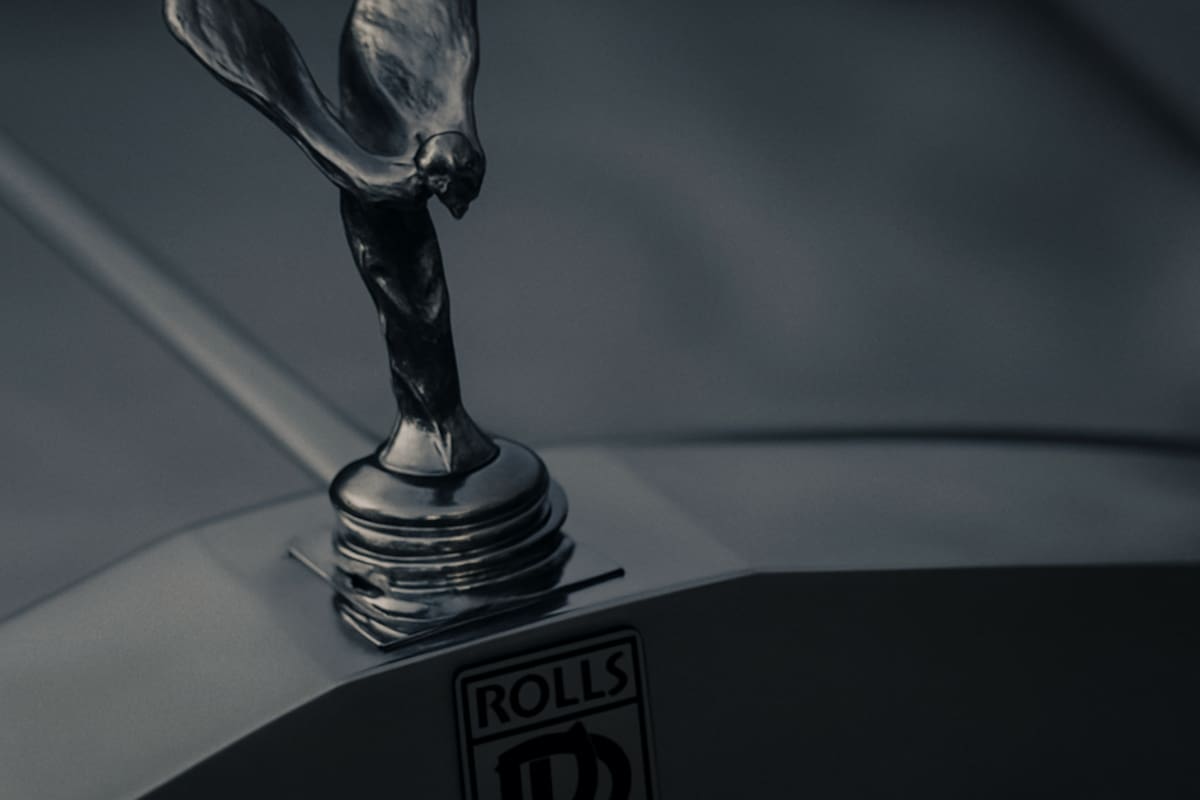 El emblemático "Espíritu del éxtasis", la estatuilla de Rolls-Royce
