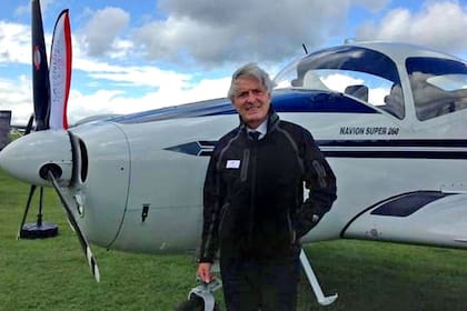 El empresario David Henderson organizó el viaje en el que murió Sala