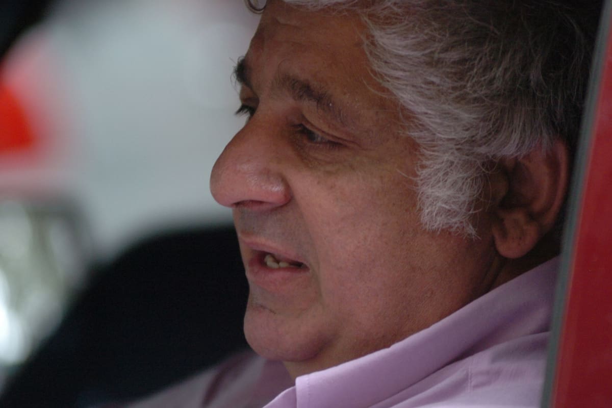 El empresario de la carne acercó un plan para colaborar con el pago de sueldos en el canal y las radios del grupo