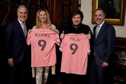 El empresario estrechó vínculos con Javier y Karina Milei antes de que Pumpco ganara la licitación del gasoducto; visitó la Casa Rosada en febrero de 2025