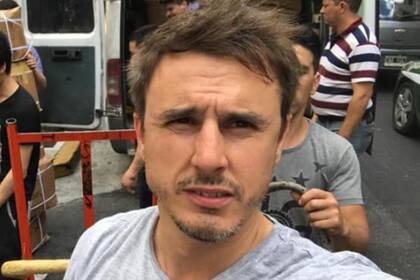 El empresario gastronómico Roberto García Moritán compartió una foto en Instagram con Pampita Ardohain que, finalmente, decidió borrar