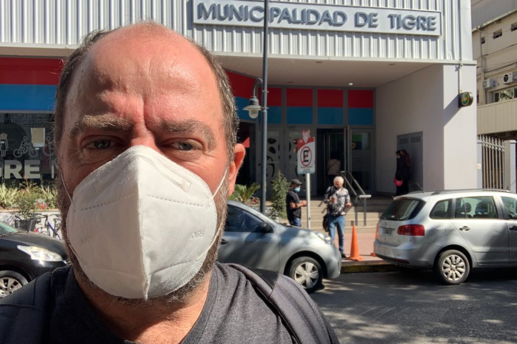 El empresario luego de hacer el trámite del cierre definitivo de la cervecería, el sueño de su vida