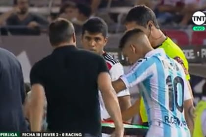 El empujón de Centurión a Coudet, antes de ingresar en un partido de Copa Libertadores, en 2018, ante River; fue un antes y un después de su ciclo en Racing