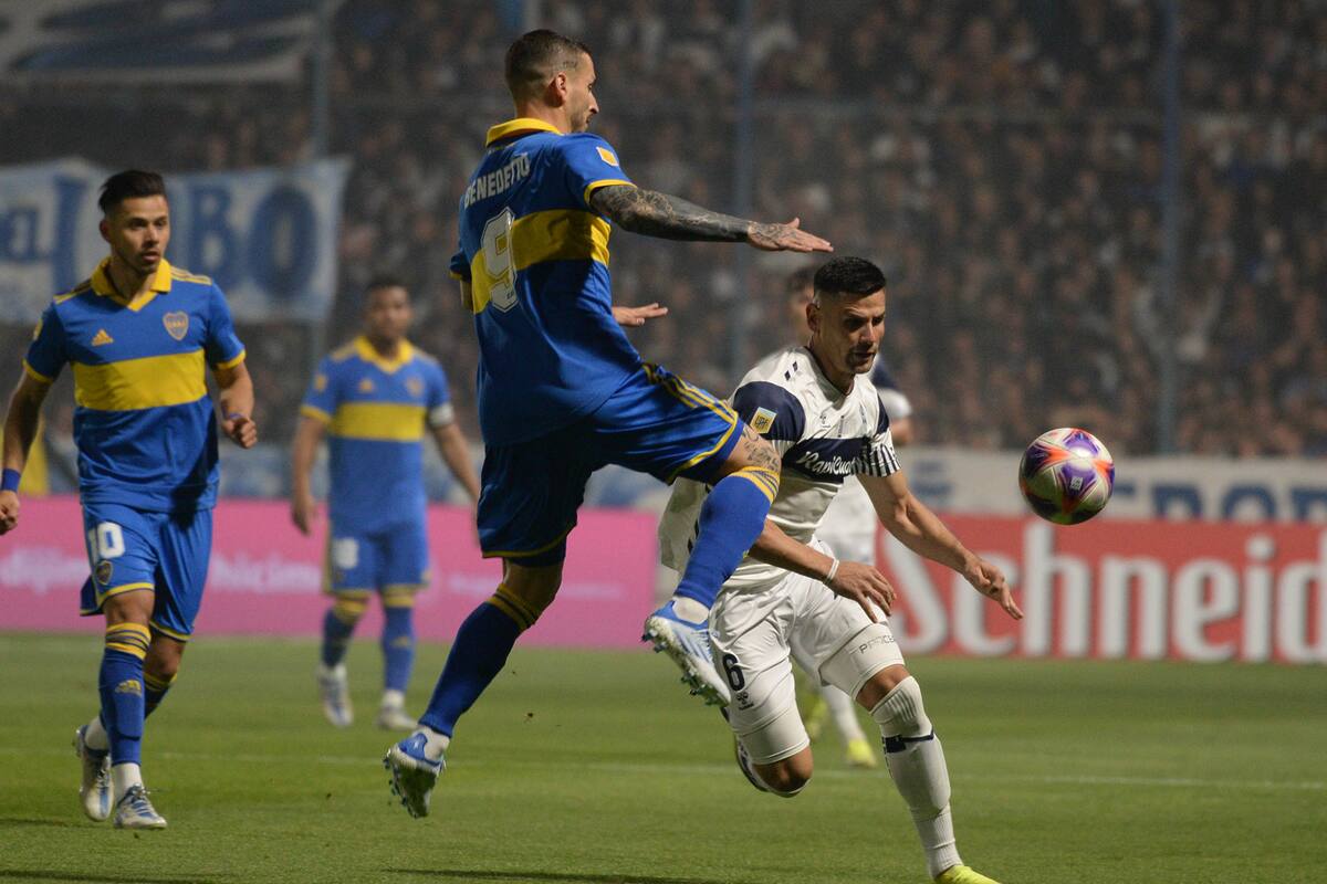 El encuentro entre Gimnasia y Boca tuvo una nueva postergación, esta vez por 24 horas