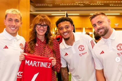 El encuentro entre Lisandro Martínez y Julia Roberts en la pretemporada del Manchester United