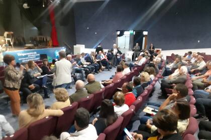 El encuentro entre productores y diputados de La Pampa por el polémico proyecto de expropiación de tierras para un parque. Carbap