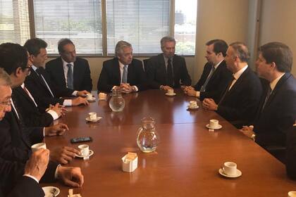 El encuentro fue este mediodía en Puerto Madero