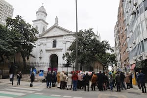 Los vecinos se organizan contra el megatemplo y la Iglesia pide al gobierno que pague por los daños