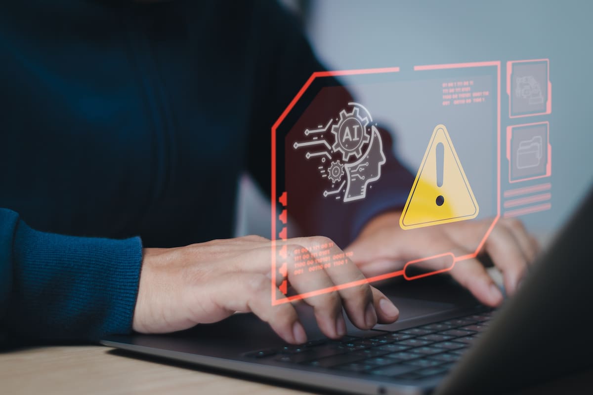 El engaño se basa en la manipulación de la información que la IA recopila de la web para generar sus respuestas automáticas